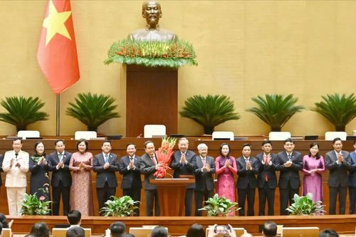 Quốc hội bầu 6 Phó Chủ tịch Quốc hội và các Ủy viên Ủy ban Thường vụ Quốc hội khóa XVI