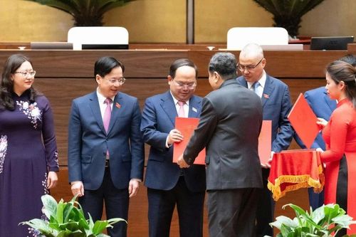Ông Quản Minh Cường được bầu làm Trưởng Đoàn ĐBQH tỉnh Quảng Ninh khóa XVI