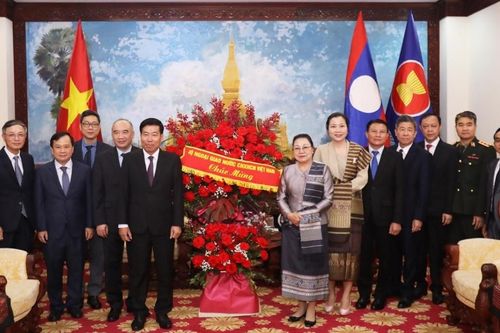 Ủy viên Trung ương Đảng, Thứ trưởng Ngoại giao Nguyễn Mạnh Cường chúc Tết Bun Pimay và Chol Chnam Thmey