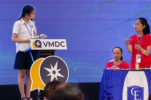 Những 'nhà tranh biện nhí' tỏa sáng