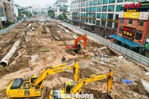 Cận cảnh tiến độ thi công khẩn cấp đường Vành đai 2,5 đoạn qua Cầu Giấy