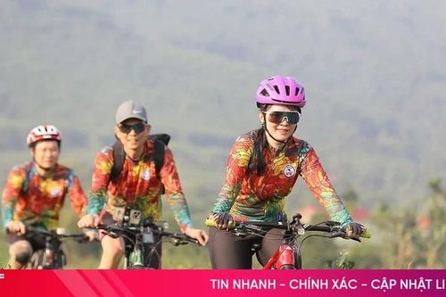 Theo vòng xe, nhịp chân 'chạm vào' thiên nhiên Hà Tĩnh