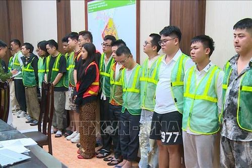 Triệt phá nhóm tội phạm nước ngoài về Hà Nội lừa đảo, đánh bạc xuyên biên giới