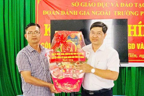 Chúc Tết Chôl Chnăm Thmây Mẹ Việt Nam Anh hùng và Trường Phổ thông Dân tộc nội trú THCS Hà Tiên