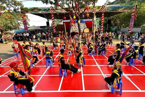 Hấp dẫn hội Cờ làng tại Lễ hội Quán Thế Âm