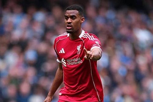 Lỗ hổng Ryan Gravenberch: Bài toán số 6 khiến Liverpool trả giá đắt trước Man City
