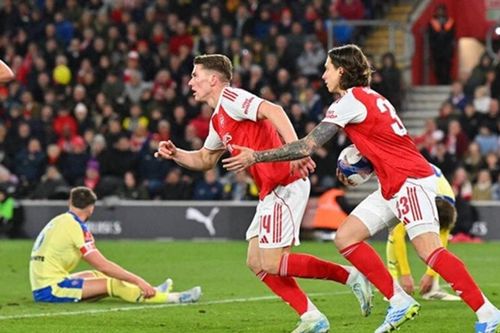 Arsenal vẫn nắm 97% cơ hội vô địch Ngoại hạng Anh bất chấp cú sảy chân tại các giải cúp