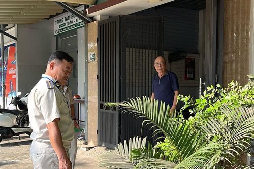 Sở Xây dựng Đà Nẵng đề nghị chấp hành triệt để việc dọn dẹp vỉa hè