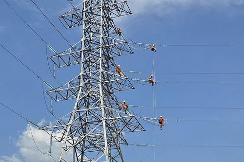 5 năm bền bỉ giữ dòng điện an toàn của Tổ quản lý vận hành đường dây Đông Hà