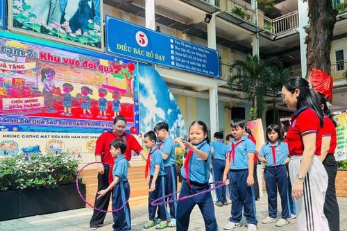 TP. Hồ Chí Minh: Thể thao học đường thu hút giáo viên và học sinh
