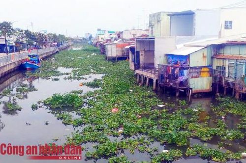 Xử lý tình trạng ô nhiễm tại các tuyến kênh nội ô phường Rạch Giá