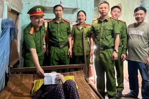 Công an TP Đà Nẵng: Đẩy mạnh công tác dân vận trong giải quyết thủ tục hành chính