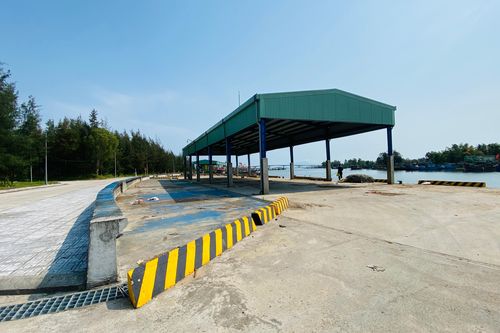 Vì sao cảng cá 120 tỷ ở Đà Nẵng xây xong 'chỉ để ngắm'?