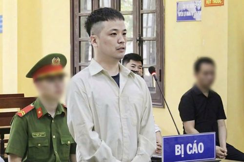 Cưỡng đoạt tiền của CSGT, TikToker Lê Việt Hùng lĩnh 7,5 năm tù