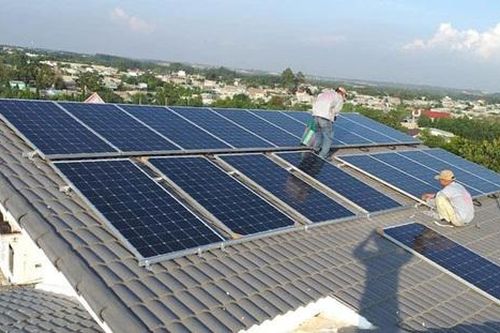 Điện mặt trời mái nhà giúp hóa đơn tiền điện giảm mạnh