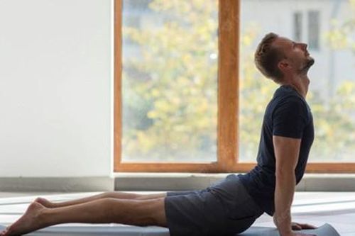 4 tư thế yoga tốt cho cân bằng nội tiết tố nam