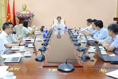 Thúc đẩy tiến độ thực hiện chuyển đổi số y tế, bệnh án điện tử và sổ sức khỏe điện tử