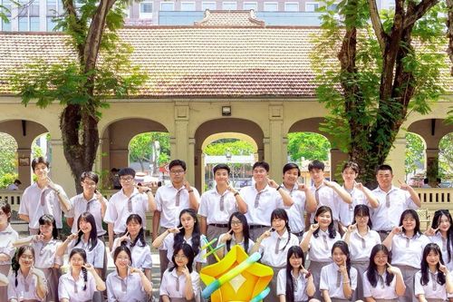 Lớp học 100% đạt giải kỳ thi học sinh giỏi cấp Thành phố tiết lộ bí kíp cùng nhau đi lên