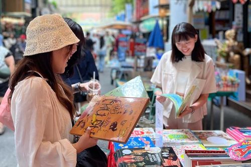 Giải 'nghịch lý' Đường sách TPHCM