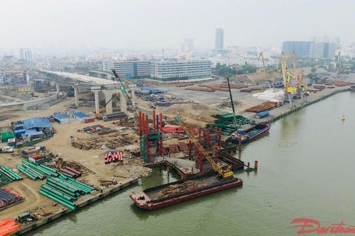 Cận cảnh đại công trường xây dựng cầu dây văng rộng nhất Hải Phòng