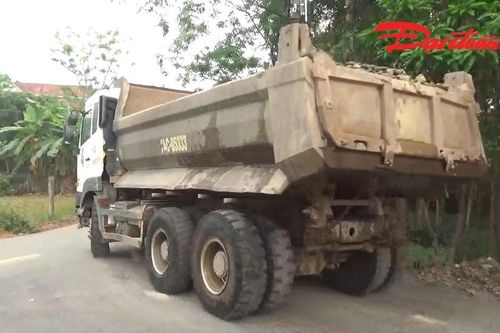 Chủ tịch xã Tân Cương nói về nguyên nhân đường hỏng sau phản ánh của Báo Đại đoàn kết