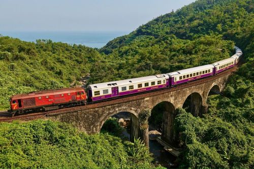 Du lịch đường sắt đã 'nóng' dịp lễ 30/4
