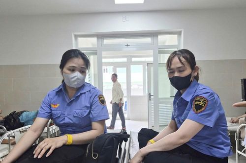 Nữ nhân viên gác chắn bị hành hung khi làm nhiệm vụ: Cần xử lý nghiêm hành vi côn đồ