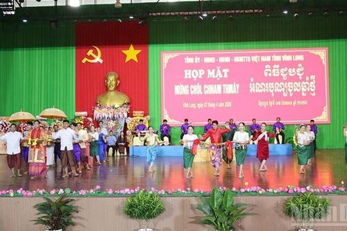 Vĩnh Long họp mặt mừng Chôl Chnăm Thmây
