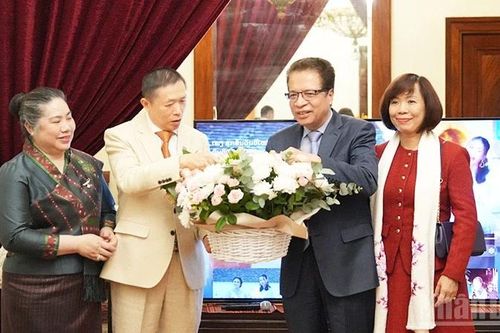 Đại sứ quán Việt Nam tại Nga chúc mừng Tết cổ truyền Lào