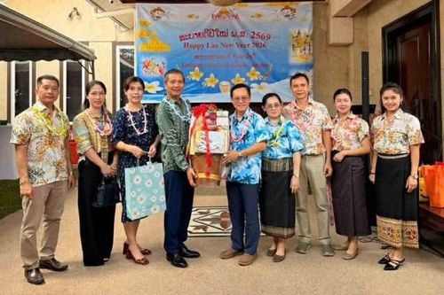 Thắt chặt quan hệ Việt-Lào qua Tết Bunpimay tại Malaysia