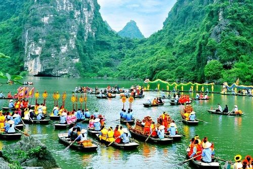Thận trọng 'bẫy lừa đảo' dịp nghỉ lễ Giỗ tổ Hùng Vương và 30/4