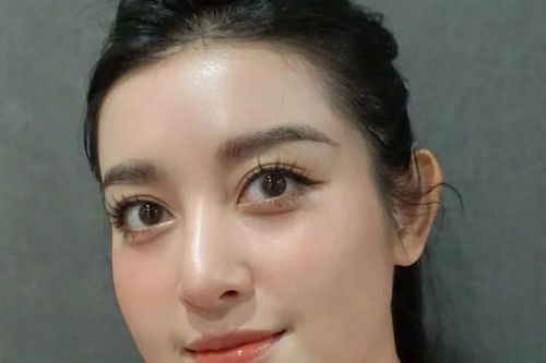Á hậu Huyền My lên tiếng