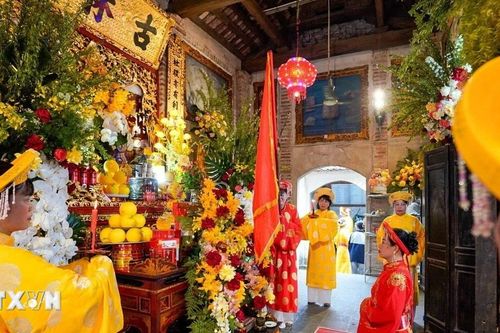 Hội đền, chùa Bà Tấm - tri ân công đức Hoàng Thái hậu Ỷ Lan
