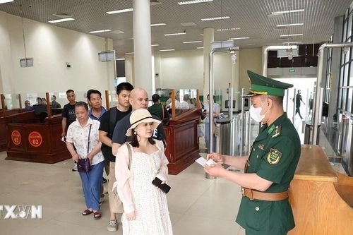 Đẩy mạnh ứng dụng AI trong hợp tác du lịch xuyên biên giới Việt-Trung