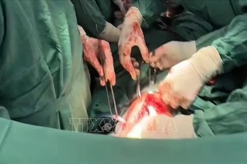 Kích hoạt 'báo động đỏ', cứu sống nam thanh niên bị thủng tim
