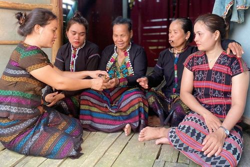 Hành trình giữ bản làng 'không khói thuốc' của phụ nữ ĐaKrông