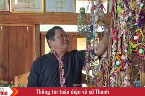 Người 'gom lửa' cho di sản Chá Mùn