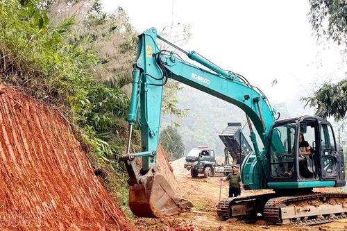 Van Hồ - Suối Chải đường được mở mới từ sự đồng lòng
