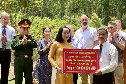Lễ tưởng niệm 25 năm vụ tai nạn trực thăng tại xã Bắc Trạch