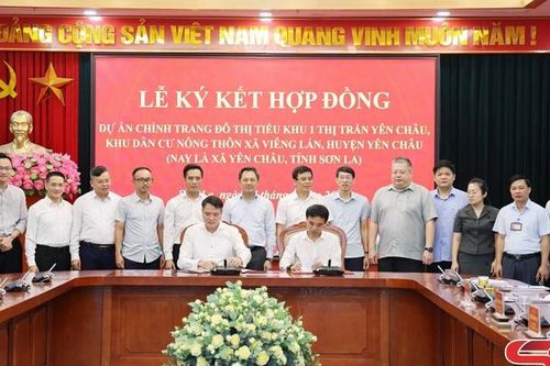Ký kết Hợp đồng Dự án chỉnh trang đô thị tiểu khu 1, xã Yên Châu