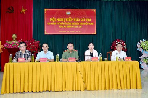 Giám đốc Công an tỉnh Nguyễn Đức Thuận tiếp xúc cử tri xã Đông Thọ và phường Bình Thuận