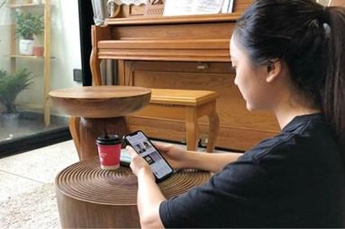 Nghe để hiểu mình