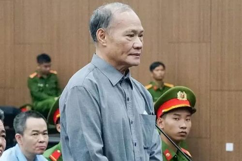 Cựu Thứ trưởng Hoàng Văn Thắng nhận hối lộ 4,5 tỷ đồng, bị tuyên phạt 4 năm tù