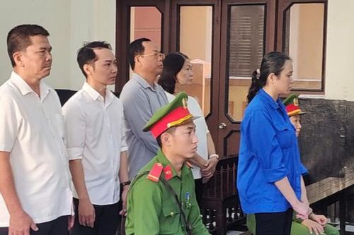 Loạt cán bộ vướng lao lý vì để cấp dưới tham ô tài sản