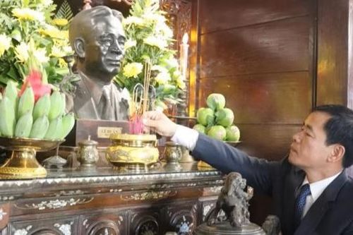 Kỷ niệm 119 năm Ngày sinh Tổng Bí thư Lê Duẩn
