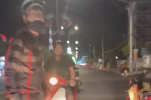 Làm rõ vụ chặn đường, đập vỡ kính ô tô vì bóp còi