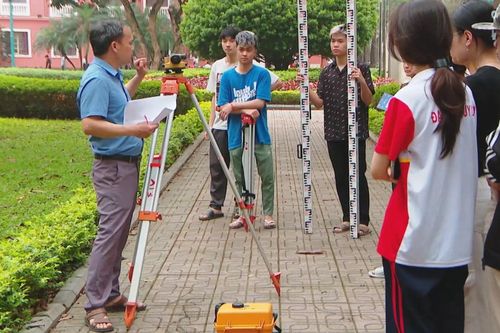 Hơn 20 trường đại học đổi lịch, dạy online để sinh viên nghỉ lễ 8-9 ngày