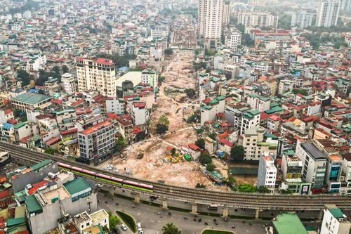 Công trường Vành đai 2,5 qua Cầu Giấy rầm rộ thi công sau khi gỡ vướng mặt bằng