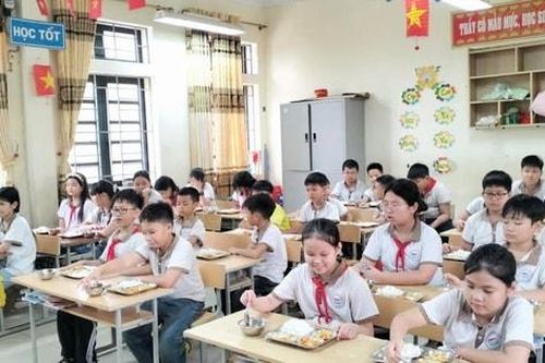 Tăng cường kiểm tra, giám sát bảo đảm vệ sinh thực phẩm tại trường học