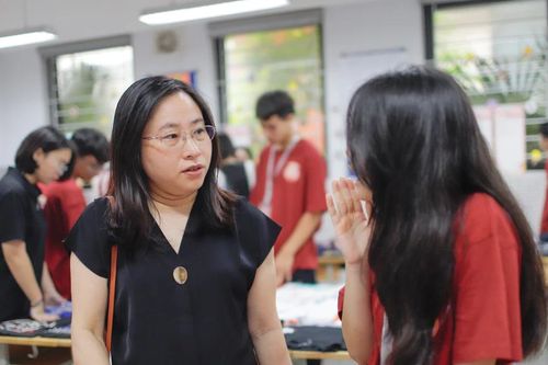 Hà Nội: Dàn 'tiền bối' nối chuỗi chương trình tiếp sức cho sĩ tử thi vào lớp 10